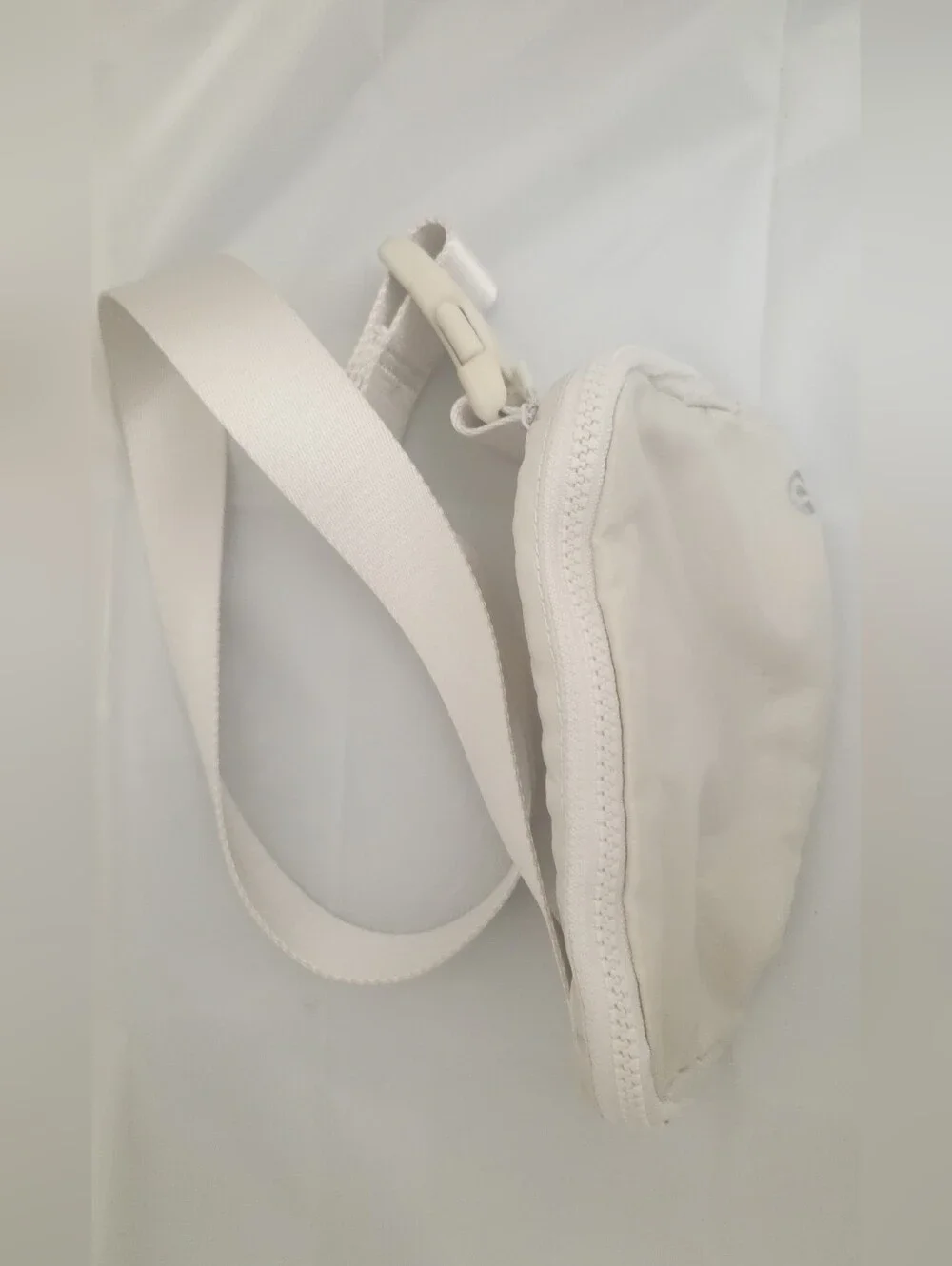 Lululemon Athetica Pearl Crosbody Bag Amazing Shape!!